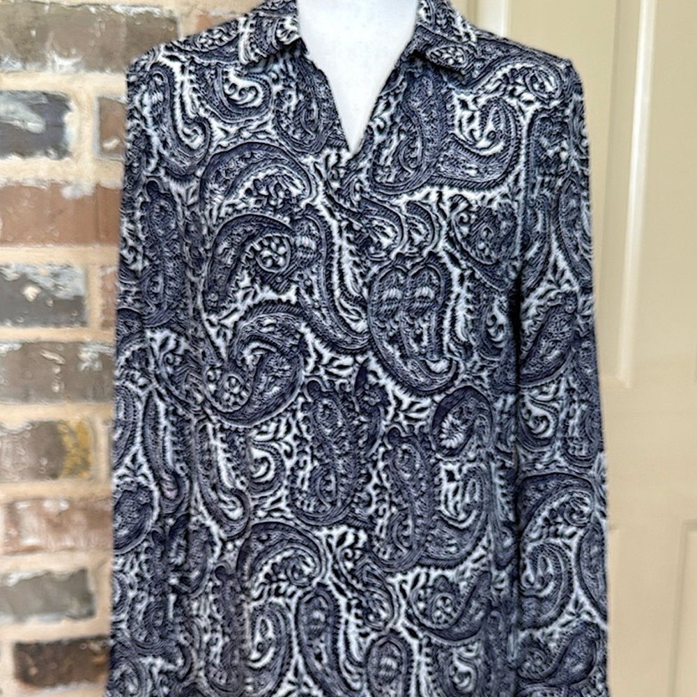 Talbots Navy and White Silk Paisley Shirt Hidden Button Front Sz S - Picture 12 of 12